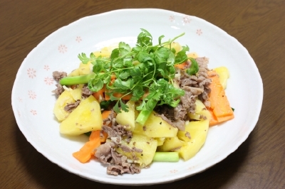 牛肉とパイナップル炒め