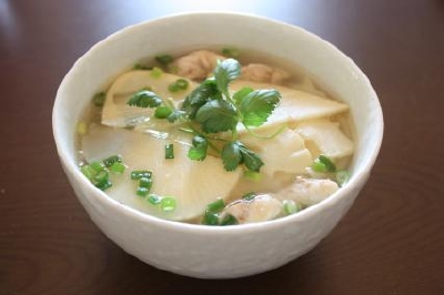 筍と鶏肉のスープ